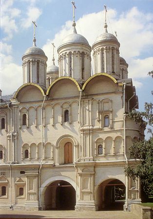 Храм 12 апостолов в Кремле