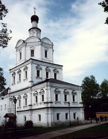 Храм Михаила Архангела Спасо-Андрониковского монастыря?